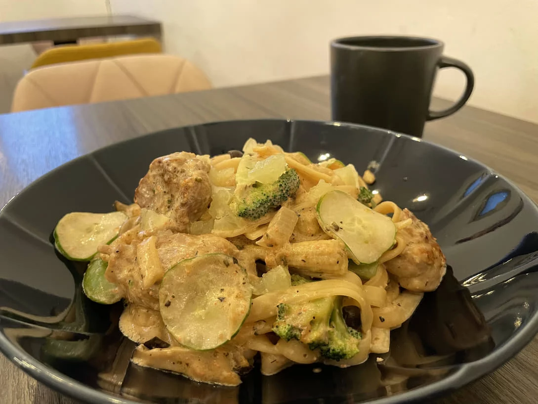 溫度手作食堂 - 檸香雞腿丁明太子奶油麵
